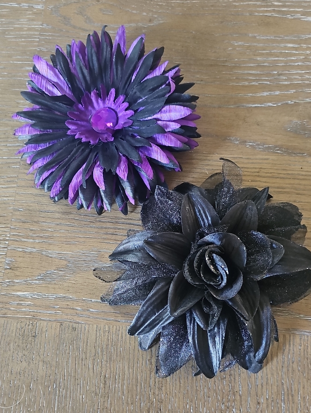 Set Of 2 Floral Brooches
